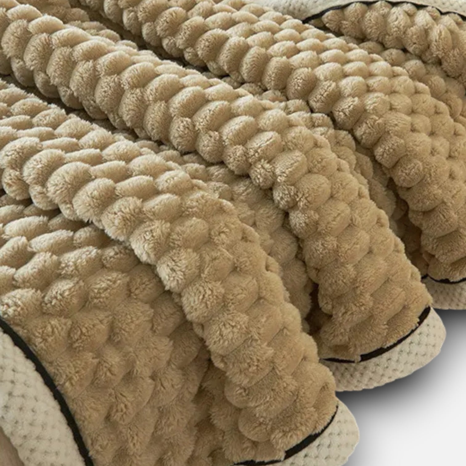 Sulainu Living | Textured Fleece Blanket – Sculpted Bubble Comfort