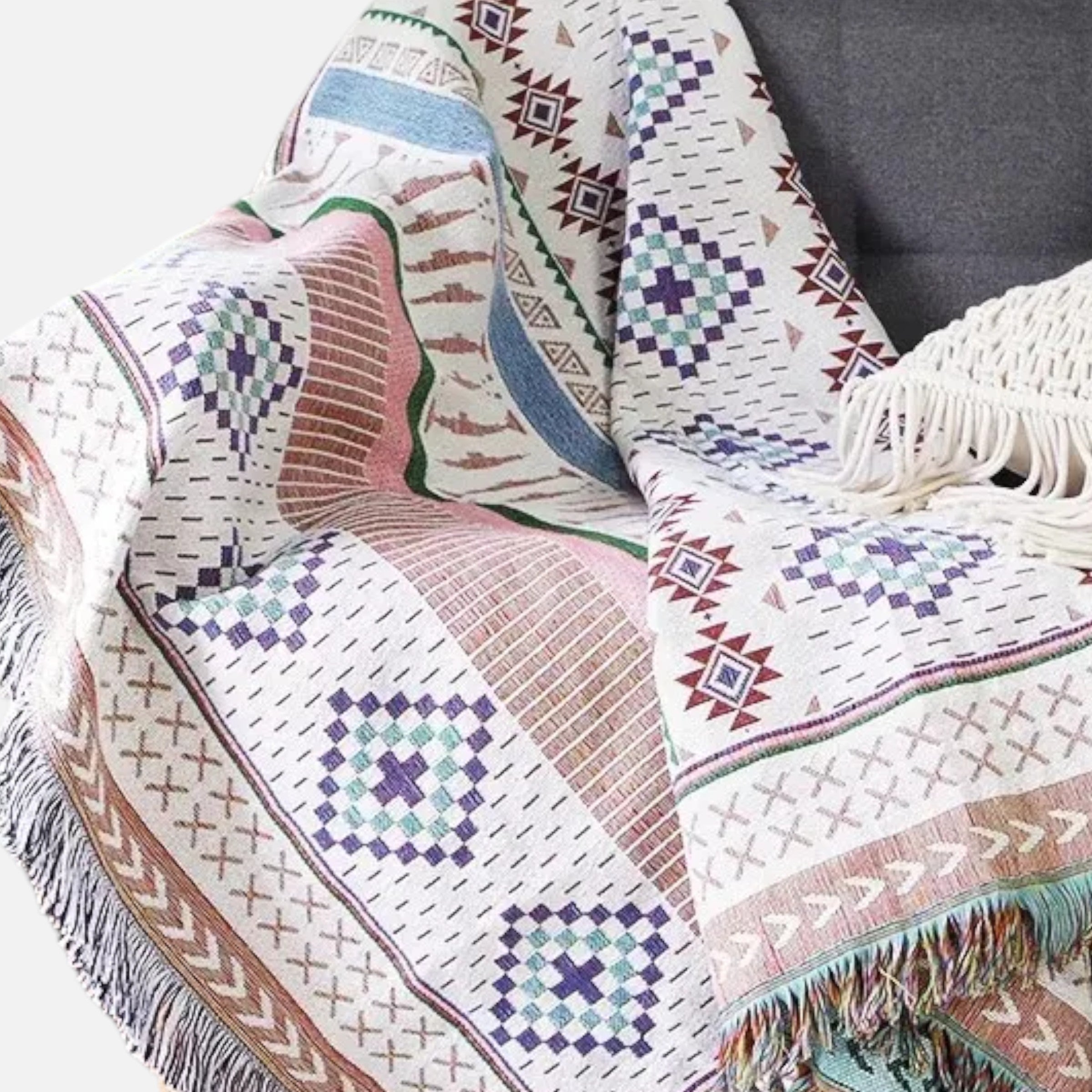 Sulainu Living | Knitted Plaid Blanket – Nordic Tribal Design